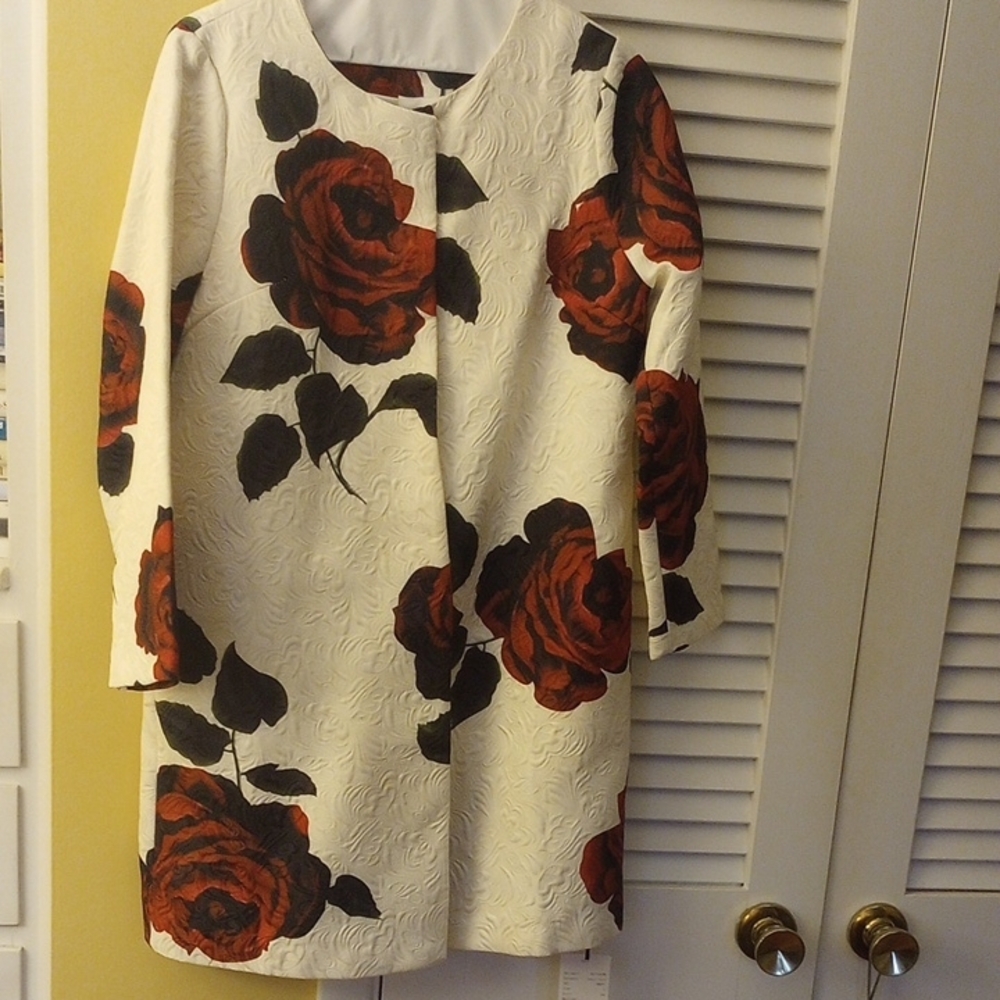 Elegant Rose Print Lightweight Topper